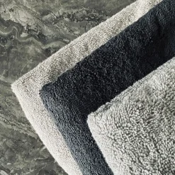 Håndklæde Lys grå - 70x140cm Øko-tex