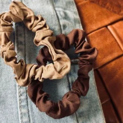 Hårelastikker Scrunchie Brown - 2 stk