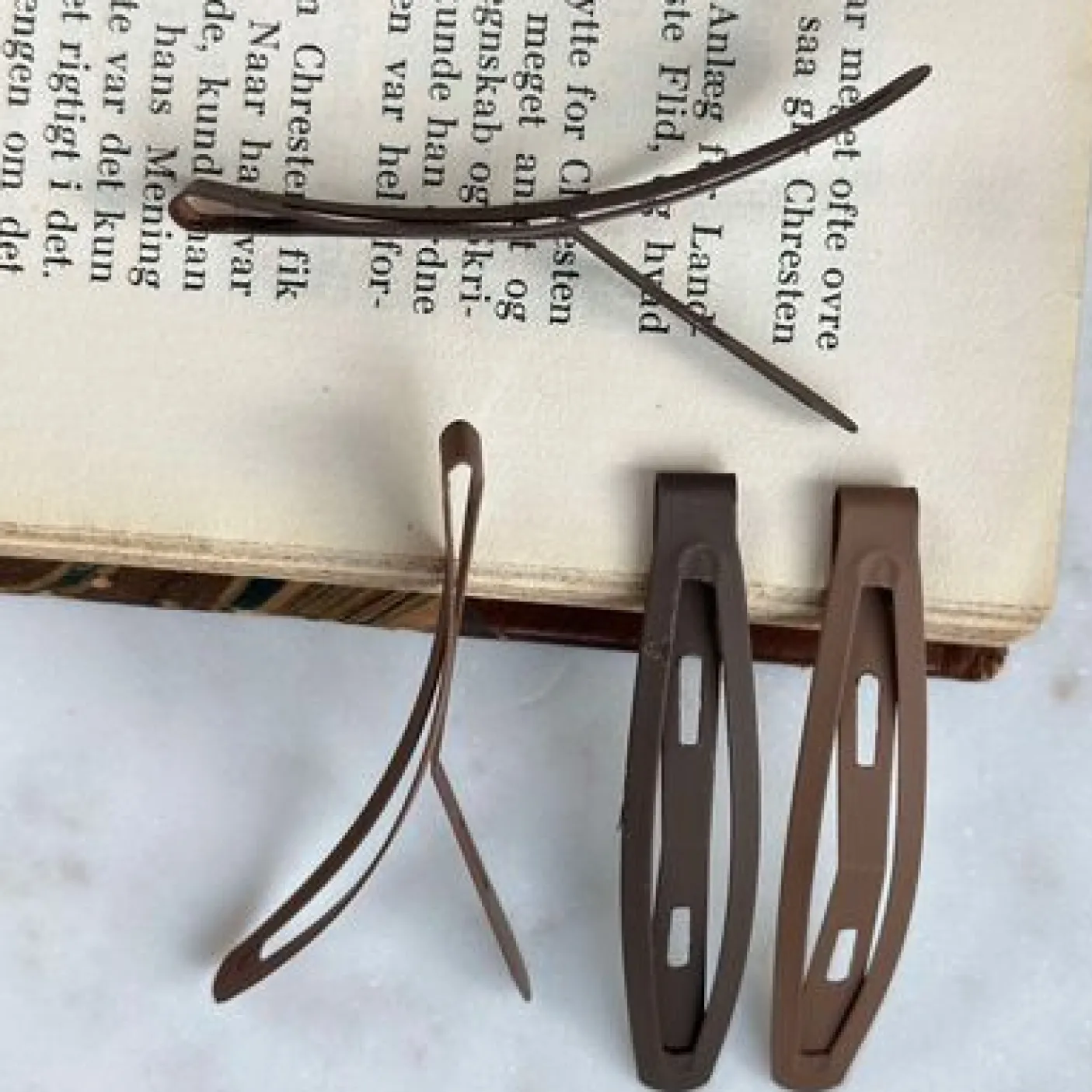 Hårspænder Mat Brown - 4 stk.