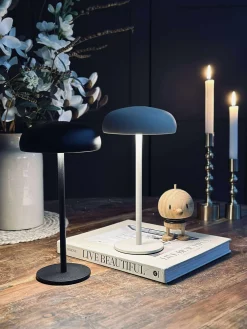 Isolde LED touch bordlampe. Sort/Beige