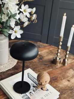 Isolde LED touch bordlampe. Sort/Beige