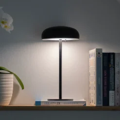 Isolde LED touch bordlampe. Sort/Beige