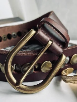 Jeans bælte dekoreret med nitter - Brown