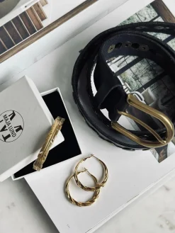 Jeans bælte dekoreret med nitter - Black