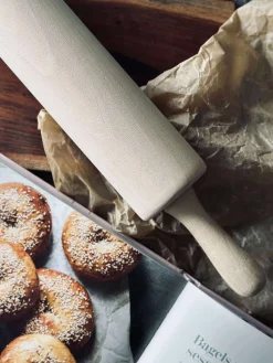 Kagerulle i bøgetræ