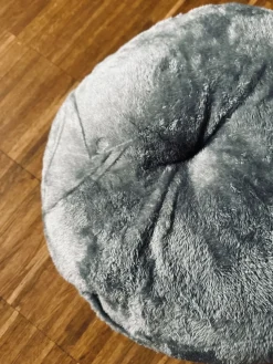 Kattehus med pude – Grå