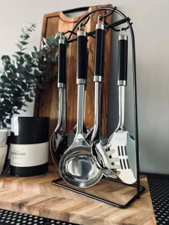 Køkkenredskaber ink ophæng