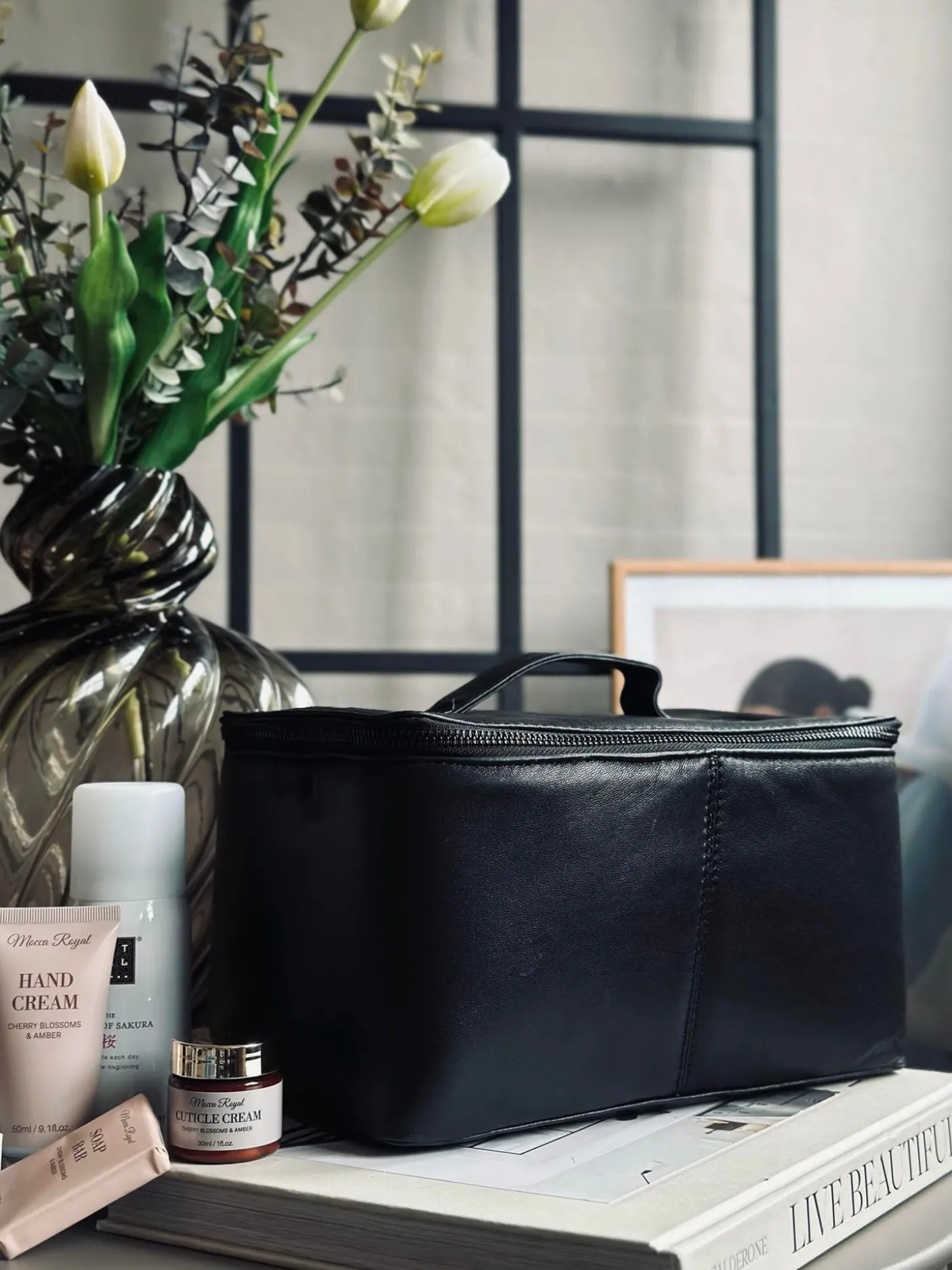 Klassisk kosmetiktaske - Black / Black