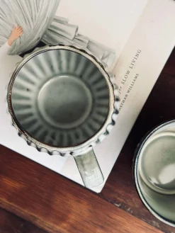 Krus VIGA Strib - Grå