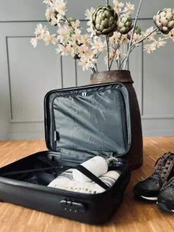 Kuffert - Black 28 liter - Kabine godkendt