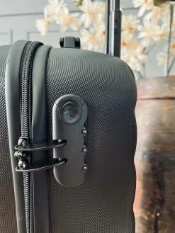 Kuffert - Black 28 liter - Kabine godkendt