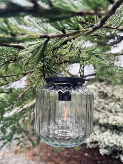 Lanterne med solceller – Wilma Grå