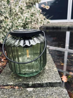 Lanterne med solceller – Wilma Grøn