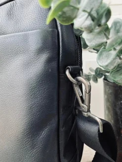 Laptop adventur - Sort