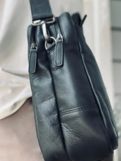 Laptop adventur - Sort