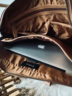 Laptop Cognac London