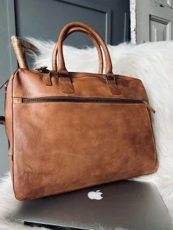 Laptop Cognac London