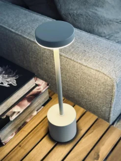 LED bordlampe KELLY Hvid - genopladelig