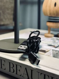 LED bordlampe MILLA Taupe - genopladelig