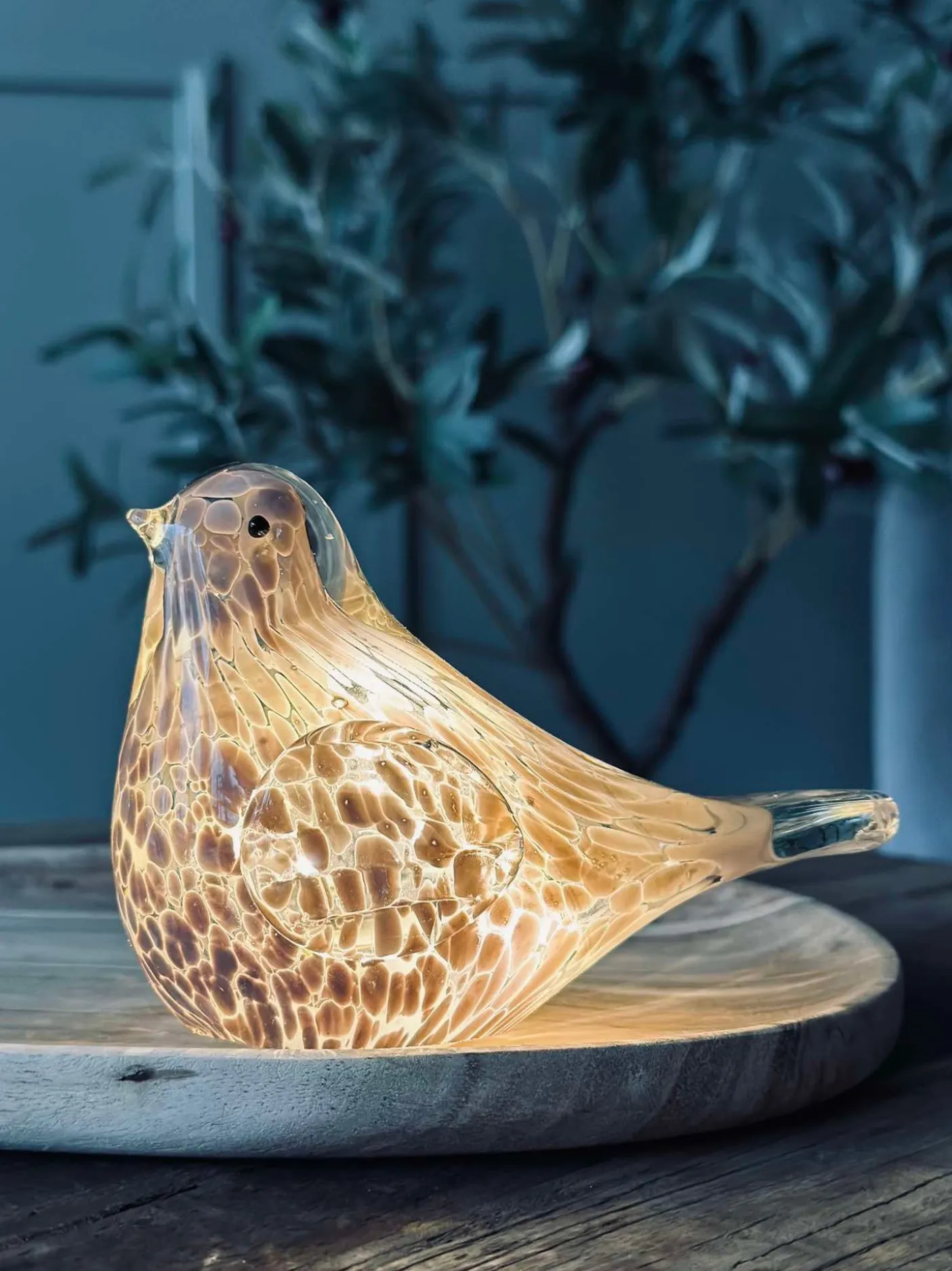 LED Fugl i mundblæst glas - Old Rose