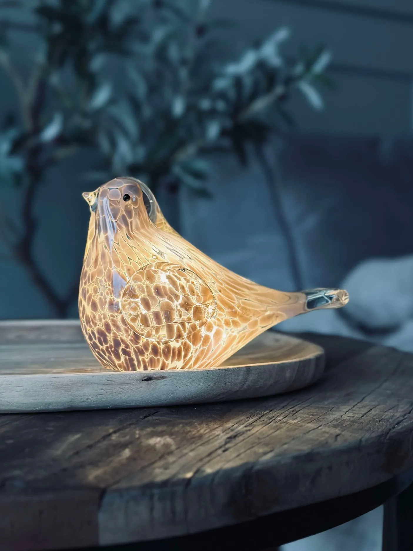 LED Fugl i mundblæst glas - Old Rose