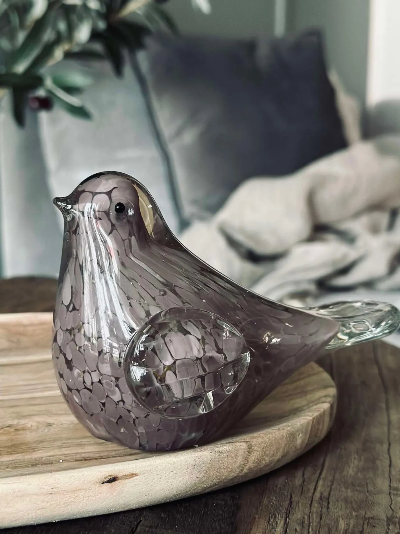 LED Fugl i mundblæst glas - Old Rose