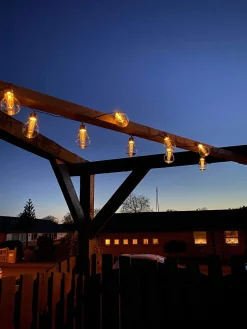 LED Lyskæde med solceller - Udendørs med 10 pære