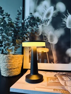 LED Touch Bordlampe genopladelig - Sort