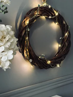 Lyskæde med blade og blomster