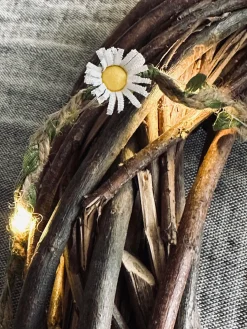 Lyskæde med blade og blomster