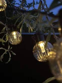 Lyskæde NINNA med solceller