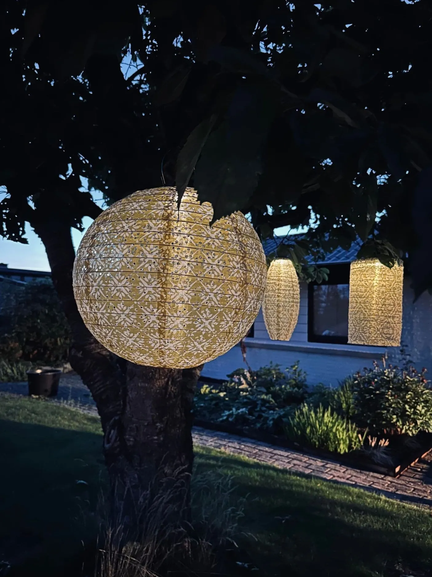 Lyskugle med solceller - SUMMER GOLD