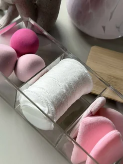 Makeup organiser med indhold