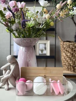 Makeup organiser med indhold