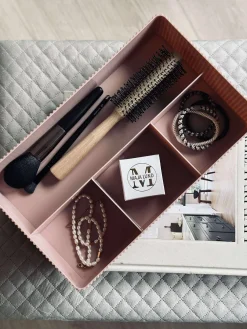 Makeup organiser med rumopdeling - Rosa