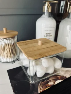 Makeup organizer - Akryl med bambuslåg