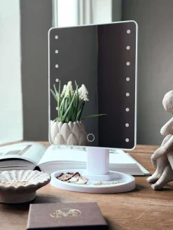 Makeup spejl med lys