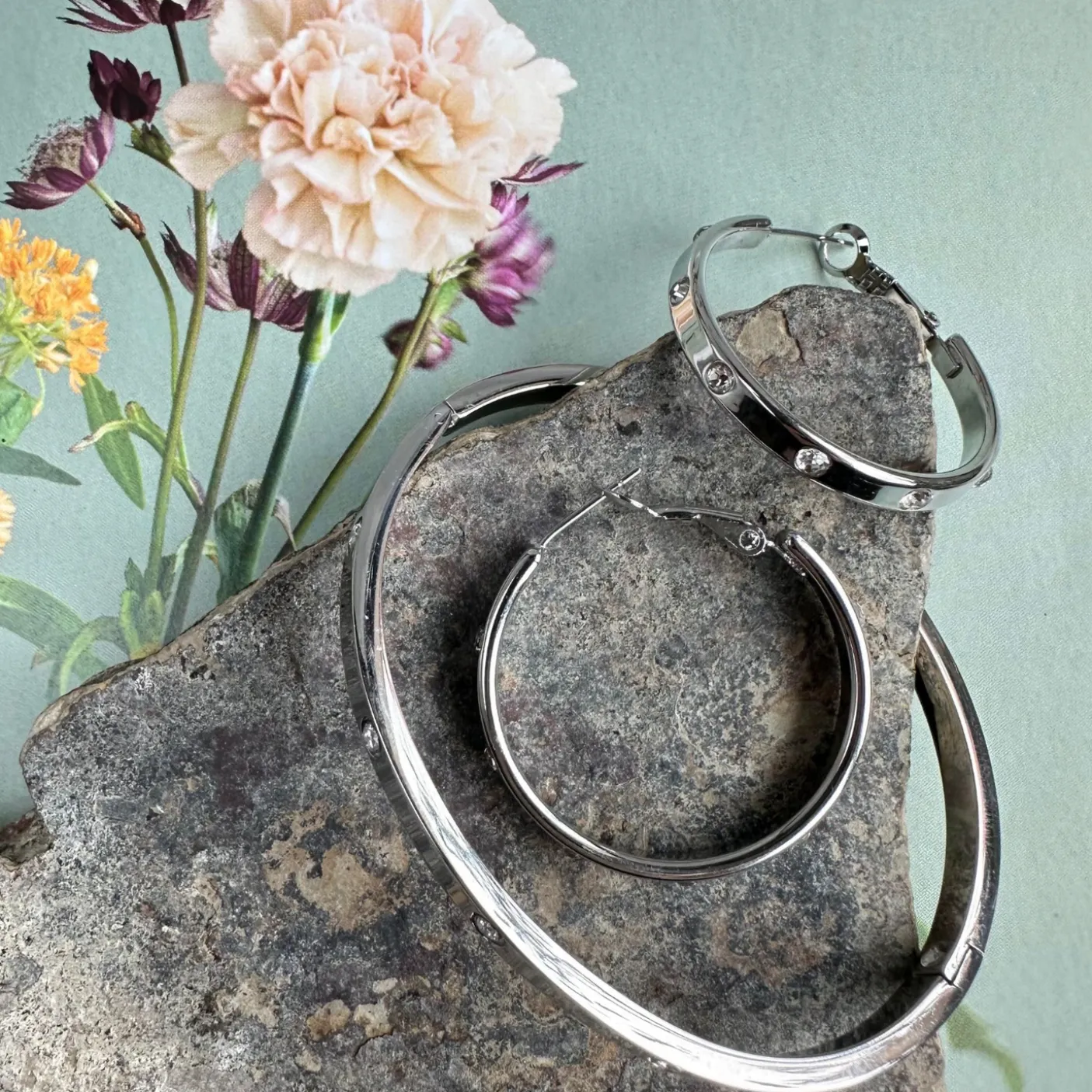 Mindy sæt m. armbånd og øreringe