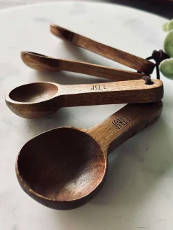 Måleskeer Akacia - Sæt af 4 stk.