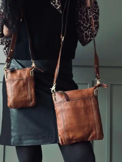 Mobiltaske Gunilla walnut