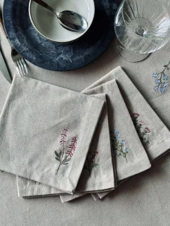 Mundservietter flower broderi - Pakke med 4 stk