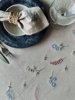 Mundservietter flower broderi - Pakke med 4 stk
