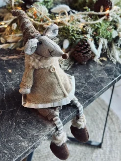 Nissemus - Siddende Pige