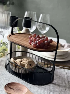 Opbevaring i metal og bambus