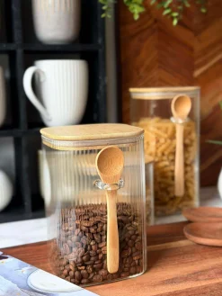 Opbevaringsglas med bambuslåg og ske - Flere størrelser