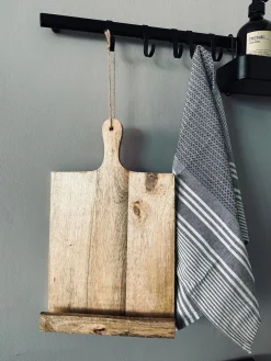 Opskriftholder i træ