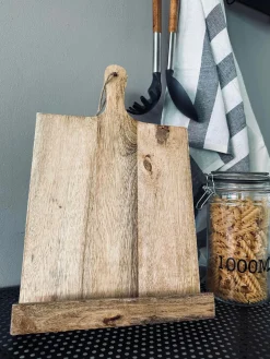 Opskriftholder i træ