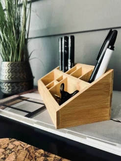 Organiser i bambus med 10 rum