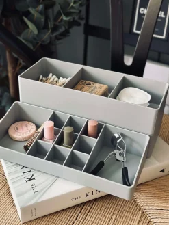 Organizer i flere lag - Grå