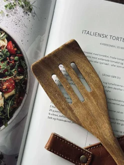 Palet med huller - Akacia